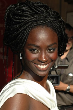 aissa_maiga_at_the_2007_cannes_film_festival-01