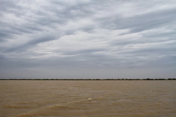 IMG_5861, 2013 12 18 10h30, le fleuve Sénégal sous la pluie ! Photo par Frédéric Bacuez