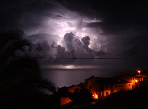 thunder_lightning_garajau_madeira_289985700