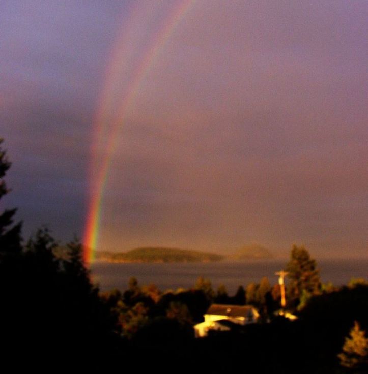 800px-ReflectionRainbow